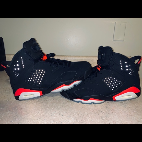 Jordan 6 Retro ‘Infrared’ - Picture 7 of 8